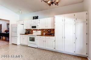 5636 E Fox St, Mesa, AZ 85205 photo 8