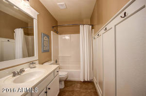 461 E Meadows Ln, Gilbert, AZ 85234 photo 18