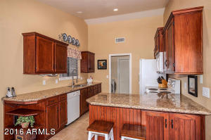 461 E Meadows Ln, Gilbert, AZ 85234 photo 8