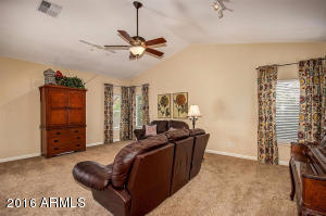 461 E Meadows Ln, Gilbert, AZ 85234 photo 15