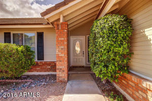 461 E Meadows Ln, Gilbert, AZ 85234 photo 2