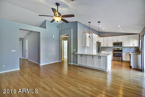4648 E Lavender Ln, Phoenix, AZ 85044 photo 4