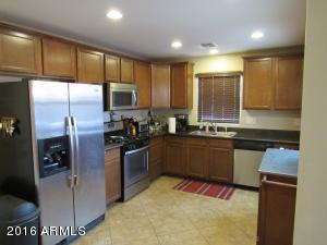 2241 S Buckaroo Trl, Gilbert, AZ 85295 photo 6