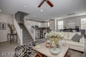 4655 E Beck Ln, Phoenix, AZ 85032 photo 1