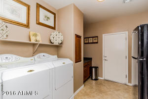 3866 E Ravenswood Dr, Gilbert, AZ 85298 photo 8