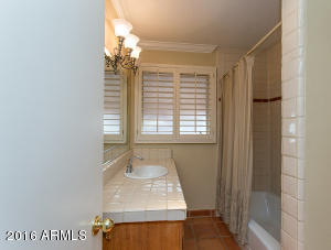 4026 E Osborn Rd, Phoenix, AZ 85018 photo 11