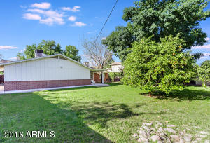 4026 E Osborn Rd, Phoenix, AZ 85018 photo 14