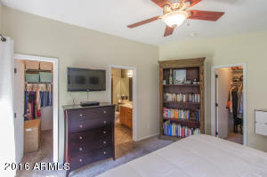 1713 E Desert Ln, Phoenix, AZ 85042 photo 11