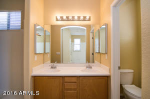 1826 E Donner Dr, Phoenix, AZ 85042 photo 12