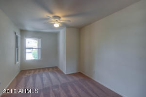 3911 E Rosemonte Dr, Phoenix, AZ 85050 photo 8