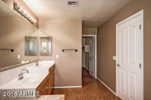 2554 E Del Rio Ct, Gilbert, AZ 85295 photo 45