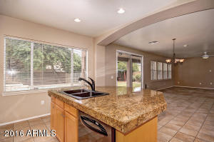 2554 E Del Rio Ct, Gilbert, AZ 85295 photo 24