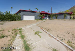1018 Echo Ln, Phoenix, AZ 85020 photo 3