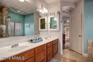1452 E Black Diamond Dr, Gilbert, AZ 85296 photo 12
