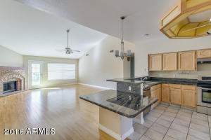 3913 E Tanglewood Dr, Phoenix, AZ 85048 photo 5