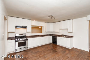 708 E 7th Dr, Mesa, AZ 85204 photo 4