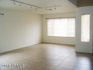 706 S Cardinal St, Gilbert, AZ 85296 photo 6