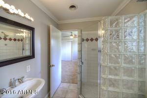 4519 E Weldon Ave, Phoenix, AZ 85018 photo 6