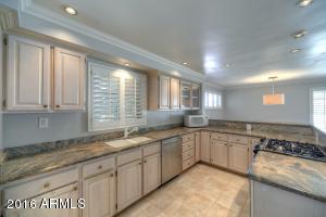 4519 E Weldon Ave, Phoenix, AZ 85018 photo 3
