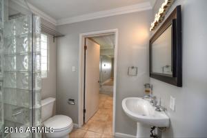 4519 E Weldon Ave, Phoenix, AZ 85018 photo 13