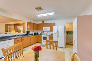 8554 E Desert Ln, Mesa, AZ 85209 photo 10