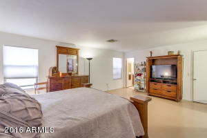 8554 E Desert Ln, Mesa, AZ 85209 photo 15