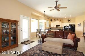 2233 E Park Ave, Gilbert, AZ 85234 photo 8