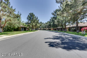 860 E Bruce Ave, Gilbert, AZ 85234 photo 3