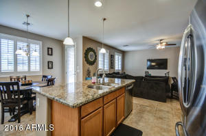 3842 E Amber Ln, Gilbert, AZ 85296 photo 11