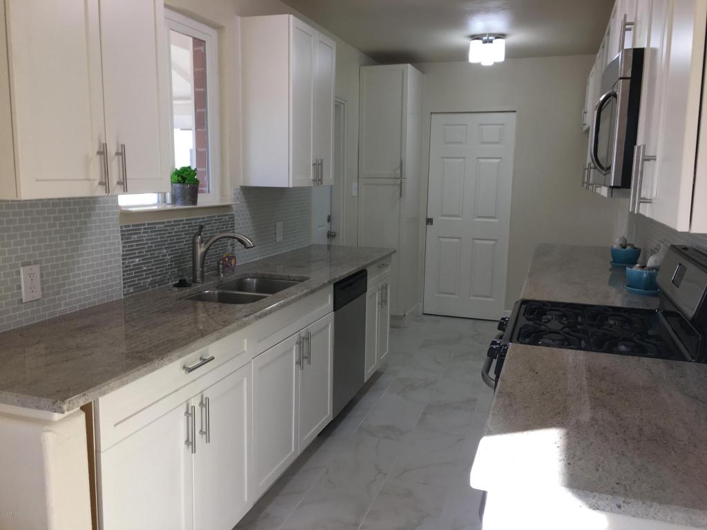 2844 E Avalon Dr, Phoenix, AZ 85016 photo 6