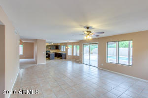 1071 E Bart St, Gilbert, AZ 85295 photo 5