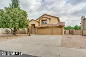 1071 E Bart St, Gilbert, AZ 85295 photo 2