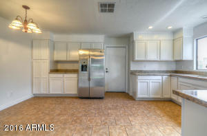 3008 E Dolphin Ave, Mesa, AZ 85204 photo 8