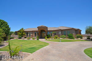 2176 E Pickett Ct, Gilbert, AZ 85298 photo 1
