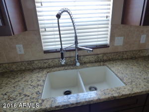 5225 W Odeum Ln, Phoenix, AZ 85043 photo 8