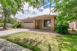 3665 E Bruce Ave, Gilbert, AZ 85234 photo 2