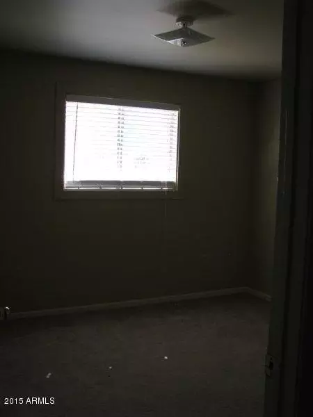 1549 E Cinnabar Ave, Phoenix, AZ 85020 photo 9