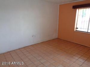 3032 S 68th Ave, Phoenix, AZ 85043 photo 8