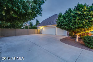4624 E Garnet Cir, Mesa, AZ 85206 photo 3