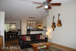 2219 E Ruby Ln, Phoenix, AZ 85024 photo 4