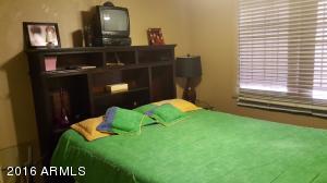 4266 N 68th Ln, Phoenix, AZ 85033 photo 10