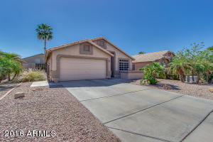 1369 S Buchanan St, Gilbert, AZ 85233 photo 2