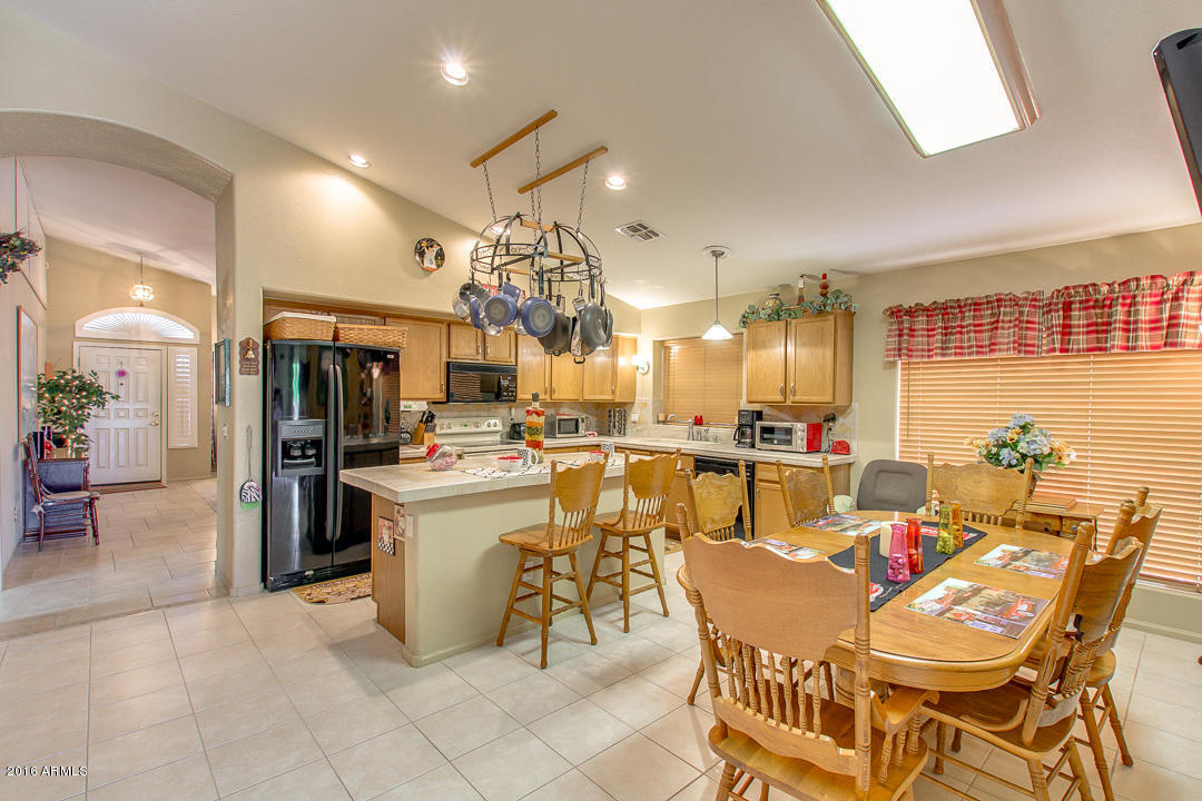 8763 E Posada Ave, Mesa, AZ 85212 photo 4