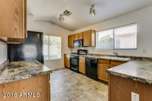 10739 Emerald Ave, Mesa, AZ 85208 photo 3