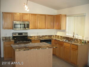 2025 E Winston Dr, Phoenix, AZ 85042 photo 1