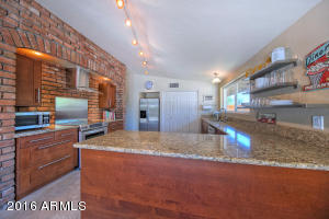 2915 E North Ln, Phoenix, AZ 85028 photo 1