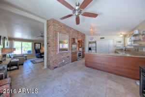 2915 E North Ln, Phoenix, AZ 85028 photo 3