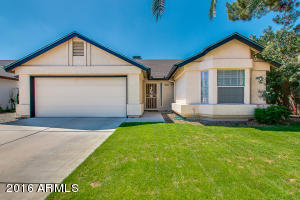 3837 Everett Dr, Phoenix, AZ 85032 photo 1