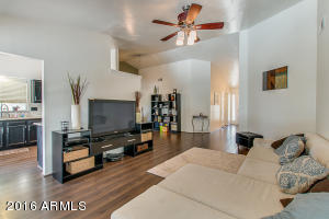3837 Everett Dr, Phoenix, AZ 85032 photo 7