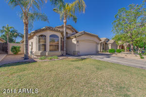 709 E Kyle Dr, Gilbert, AZ 85296 photo 2